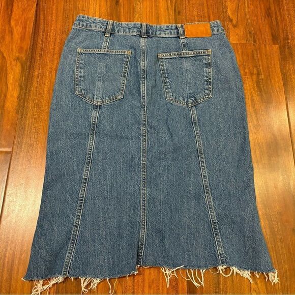 Zara Jean denim midi skirt size medium - Picture 2 of 6